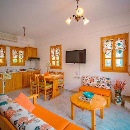 Orange House For Big Families In Damouchari - Delicious Houses Eksteriør billede