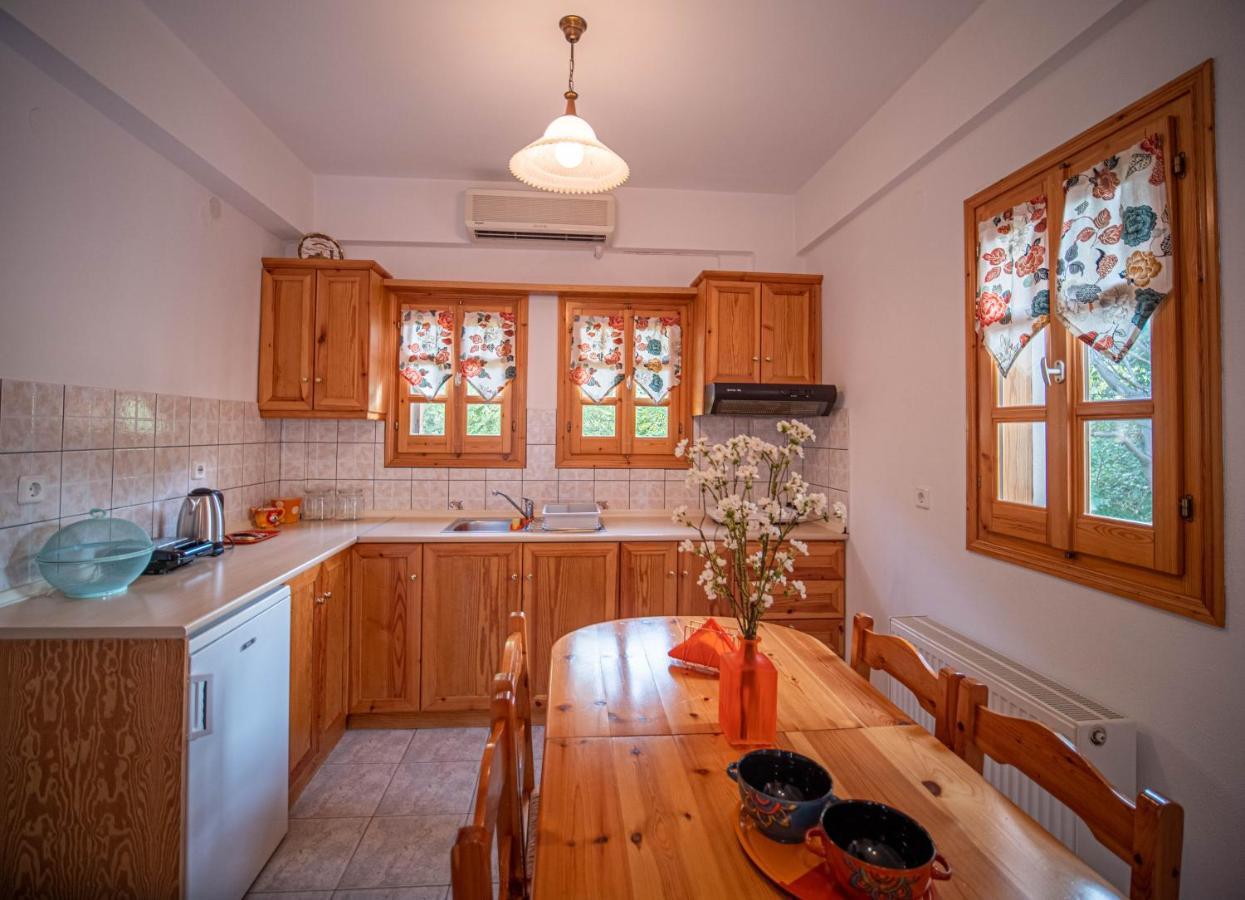 Orange House For Big Families In Damouchari - Delicious Houses Eksteriør billede