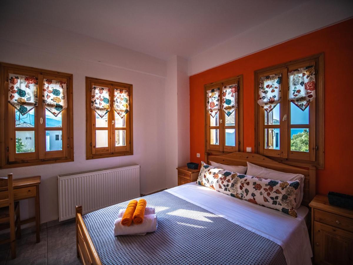 Orange House For Big Families In Damouchari - Delicious Houses Eksteriør billede