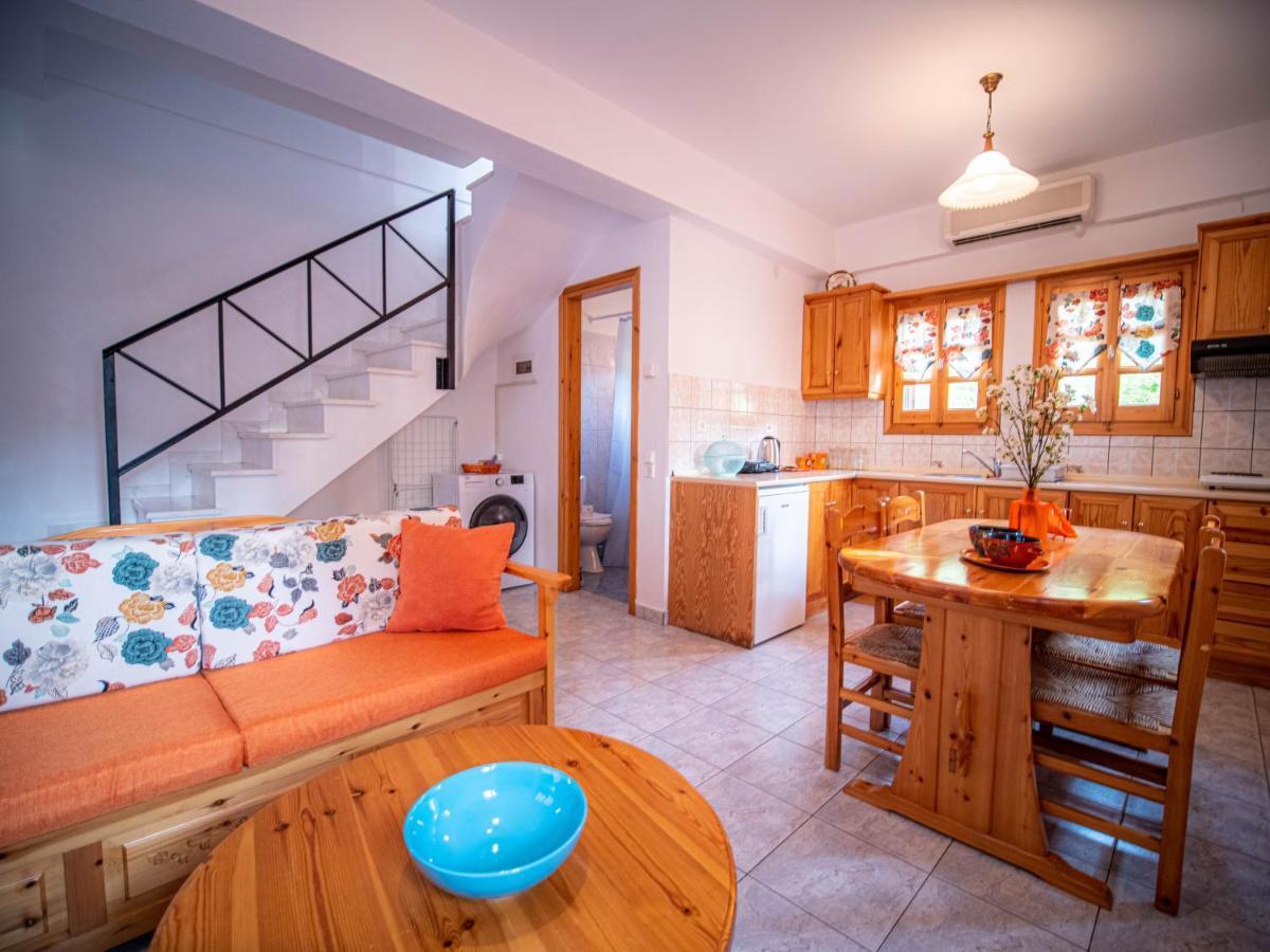 Orange House For Big Families In Damouchari - Delicious Houses Eksteriør billede