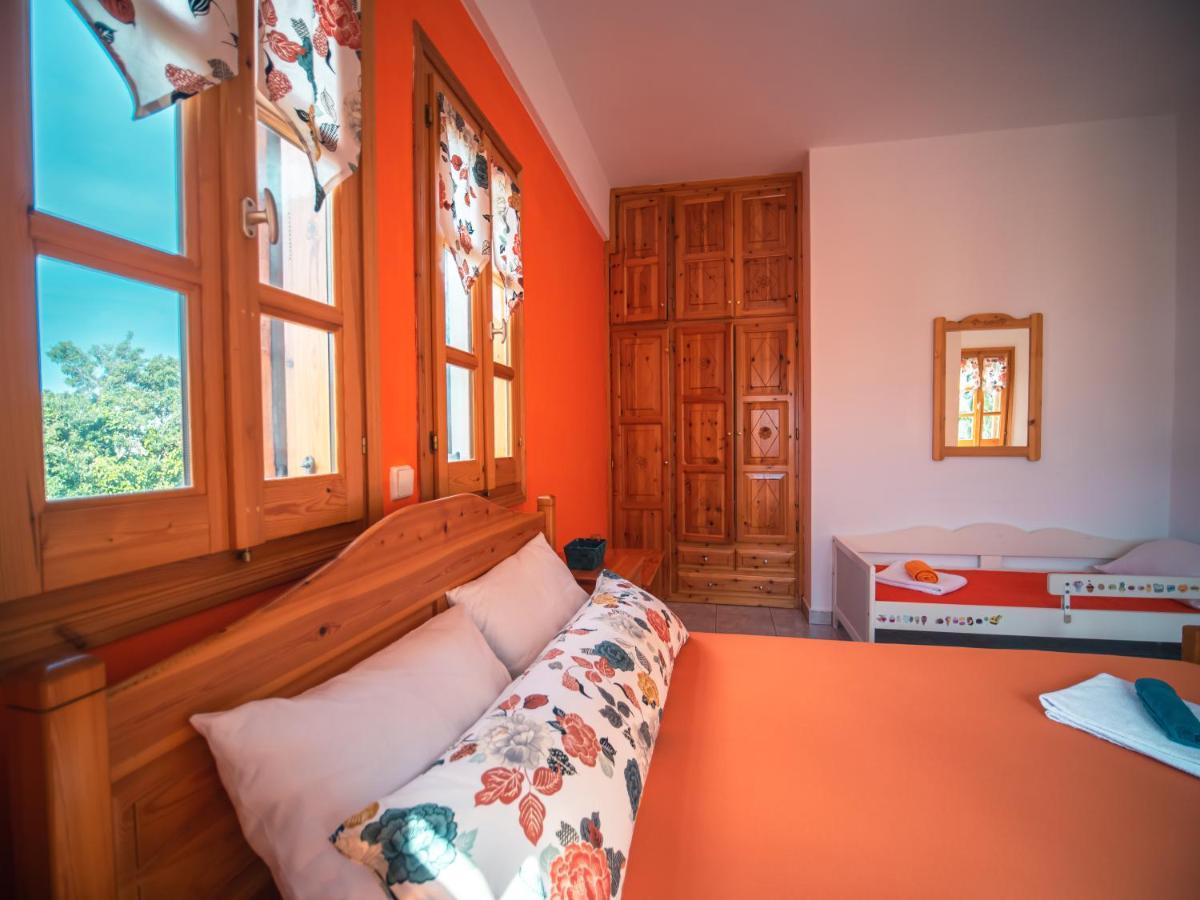 Orange House For Big Families In Damouchari - Delicious Houses Eksteriør billede