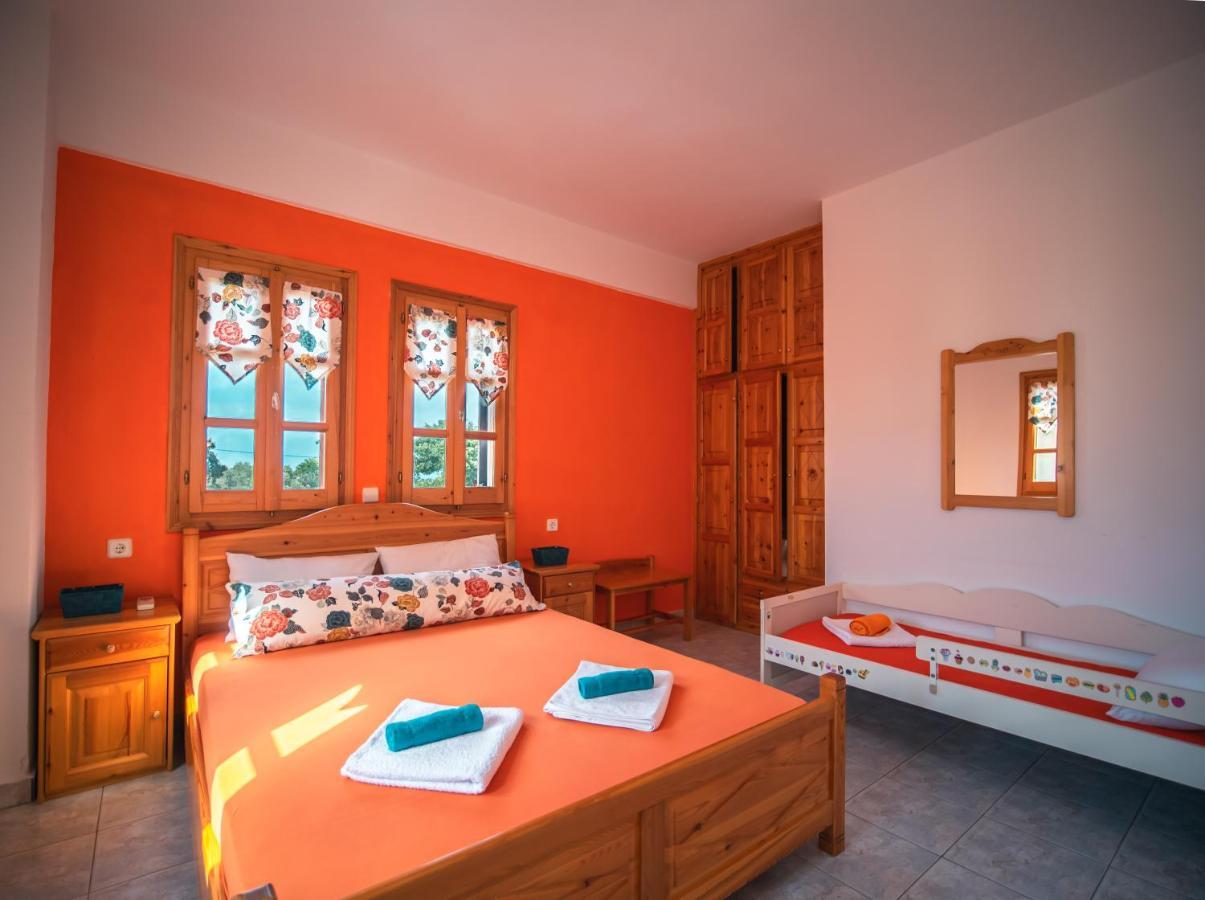 Orange House For Big Families In Damouchari - Delicious Houses Eksteriør billede